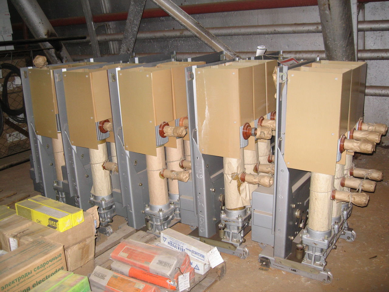 Вкэ-м-10-20/630. Вкэ-м-10-20/630. Электромагнитный привод вкэ-10. Выключатель масляный мгг 10 кв. Вкэ-м-10-20/630.