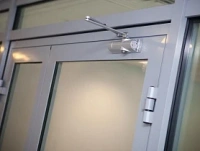 Доводчик верхний Notedo для дверей из алюминия до 80 кг